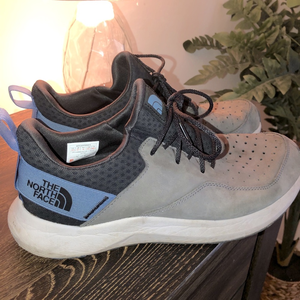 Men’s The North Face Shoes, size 10.5